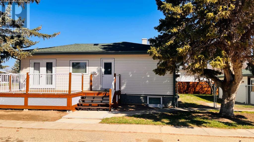 324 2  W, Bow Island, Alberta  T0K 0G0 - Photo 27 - A2212052
