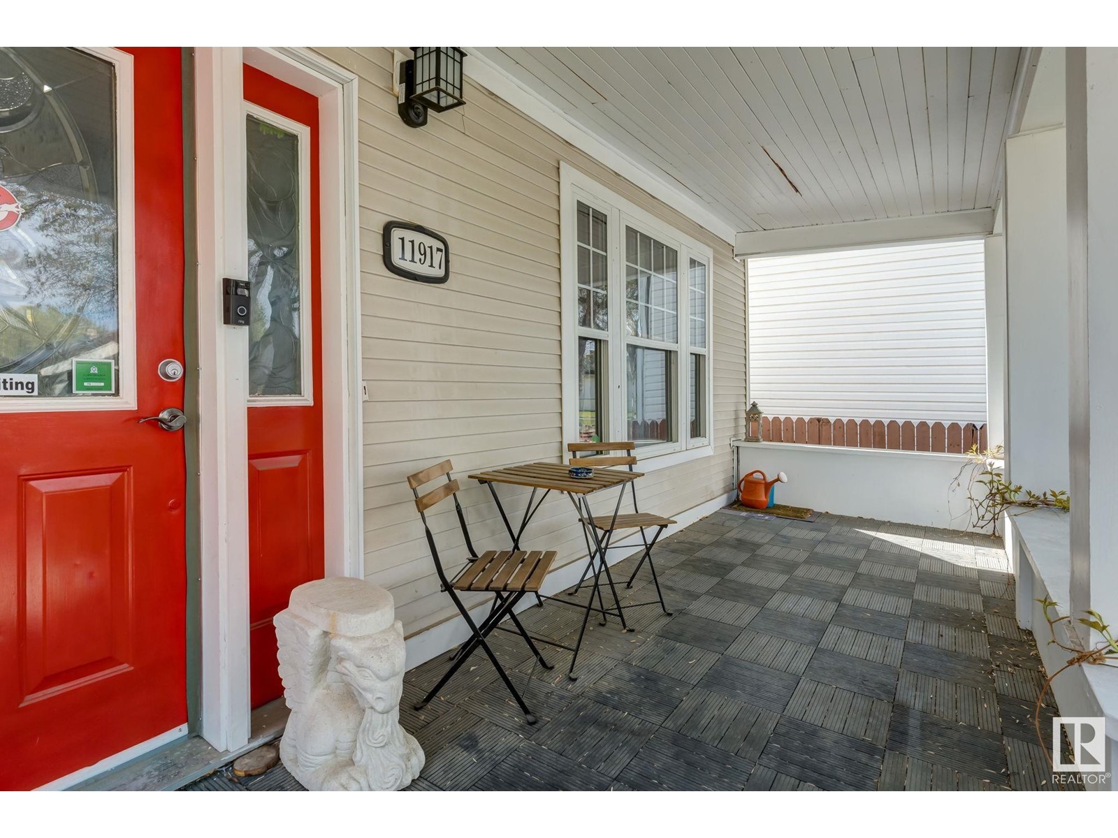 Property at 11917 94 ST NW image 4