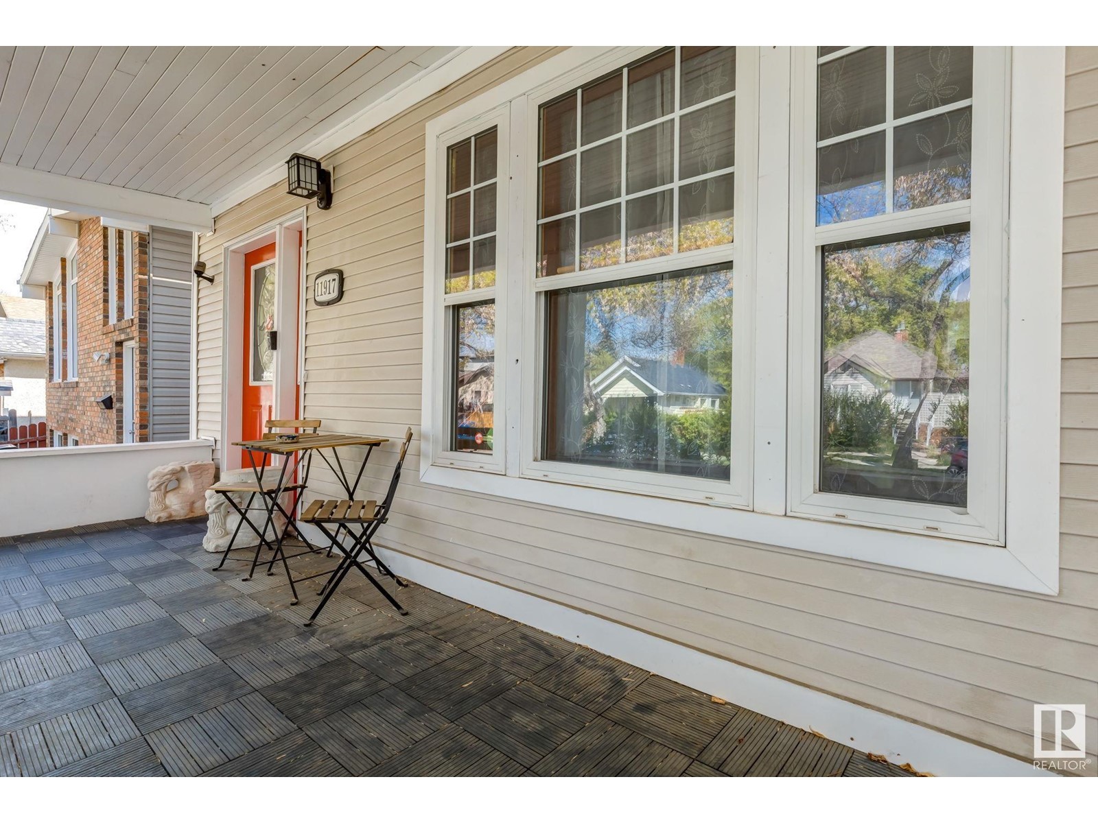 Property at 11917 94 ST NW image 3