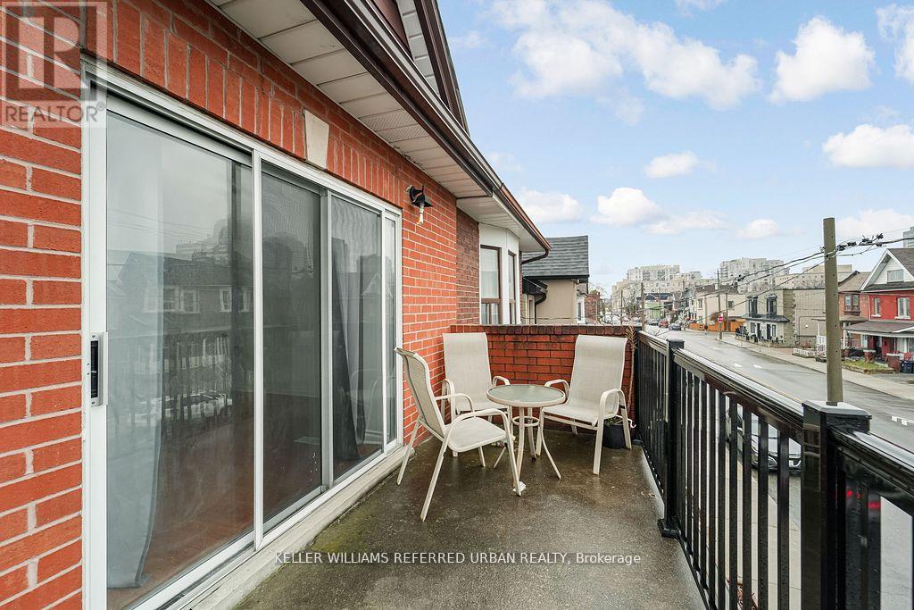 2nd Flr - 109 Lappin Avenue, Toronto, Ontario  M6H 1Y3 - Photo 4 - W12149139