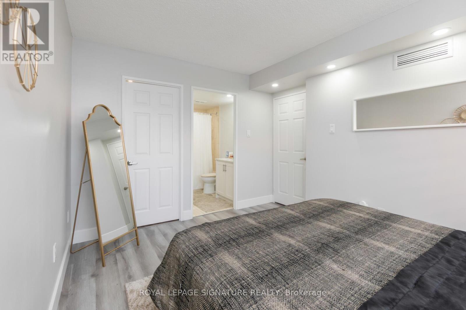 406 - 265 Enfield Place, Mississauga, Ontario  L5B 3Y7 - Photo 16 - W12149190