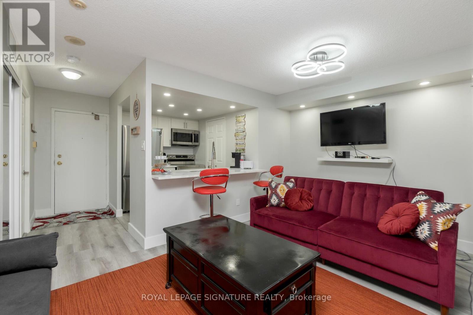406 - 265 Enfield Place, Mississauga, Ontario  L5B 3Y7 - Photo 9 - W12149190