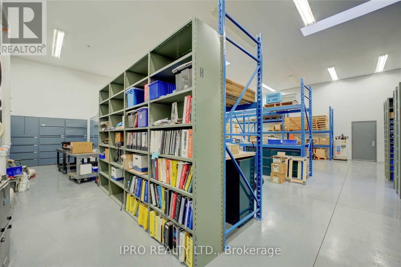258 Prospect Street, Brant, Ontario  N0E 1N0 - Photo 10 - X12149163