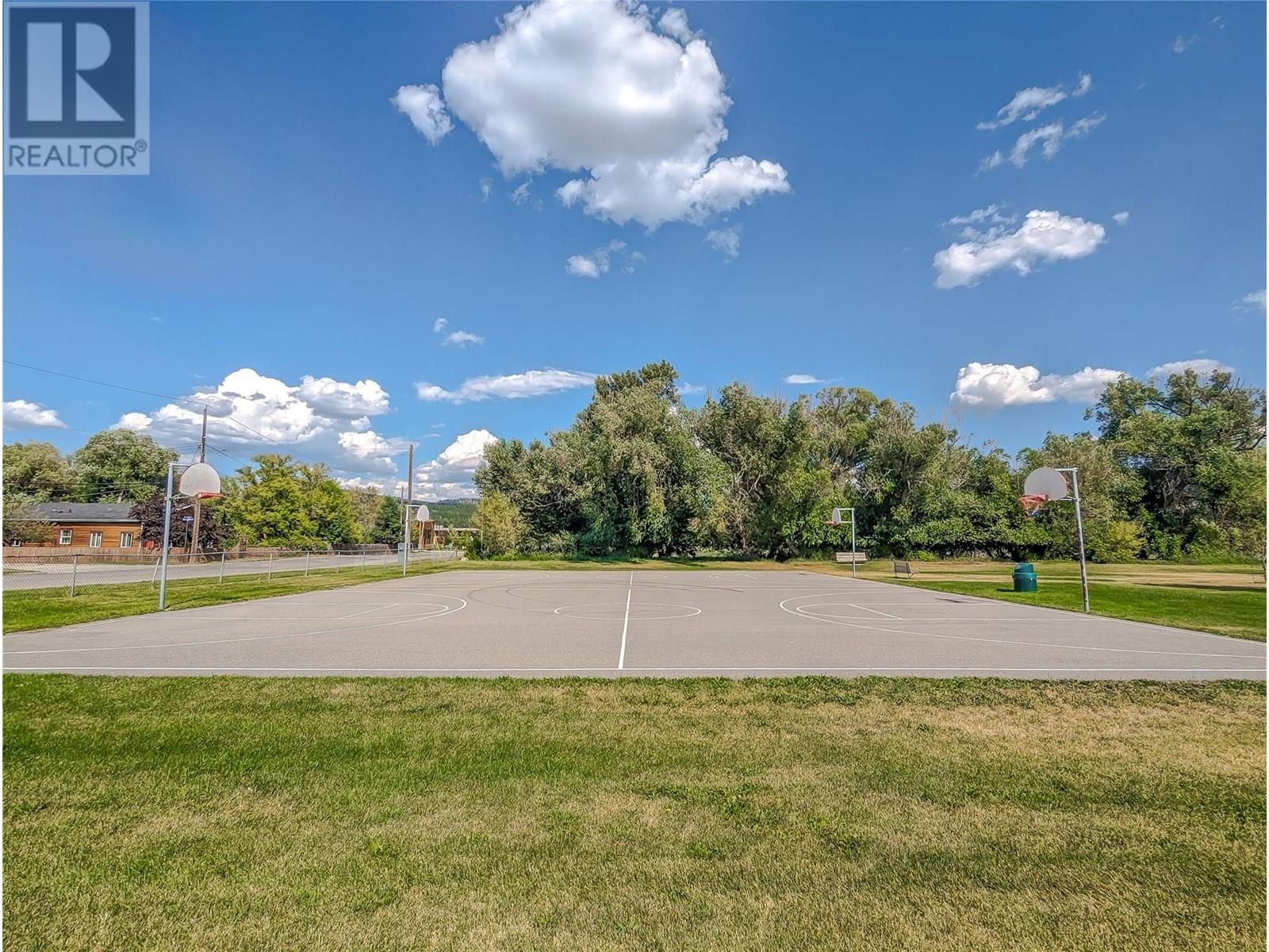 600 17th Avenue N, Cranbrook, British Columbia  V1C 3X5 - Photo 40 - 10347086