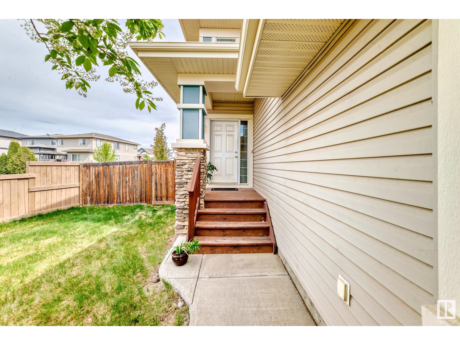 22030 95a Av Nw Nw, Edmonton, Alberta  T5T 4A9 - Photo 3 - E4436453