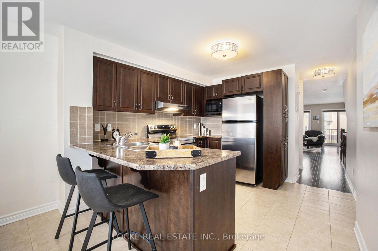 2411 Esprit Drive, Ottawa, Ontario  K4A 0T4 - Photo 15 - X12149204
