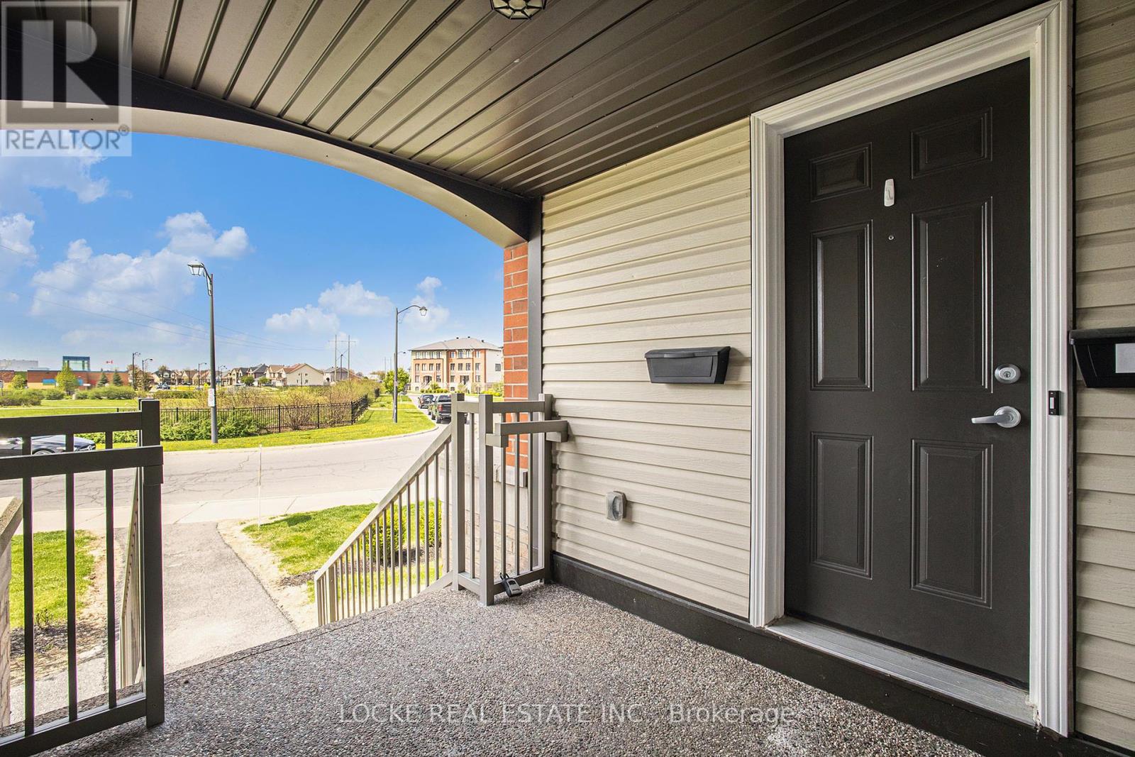 2411 Esprit Drive, Ottawa, Ontario  K4A 0T4 - Photo 3 - X12149204