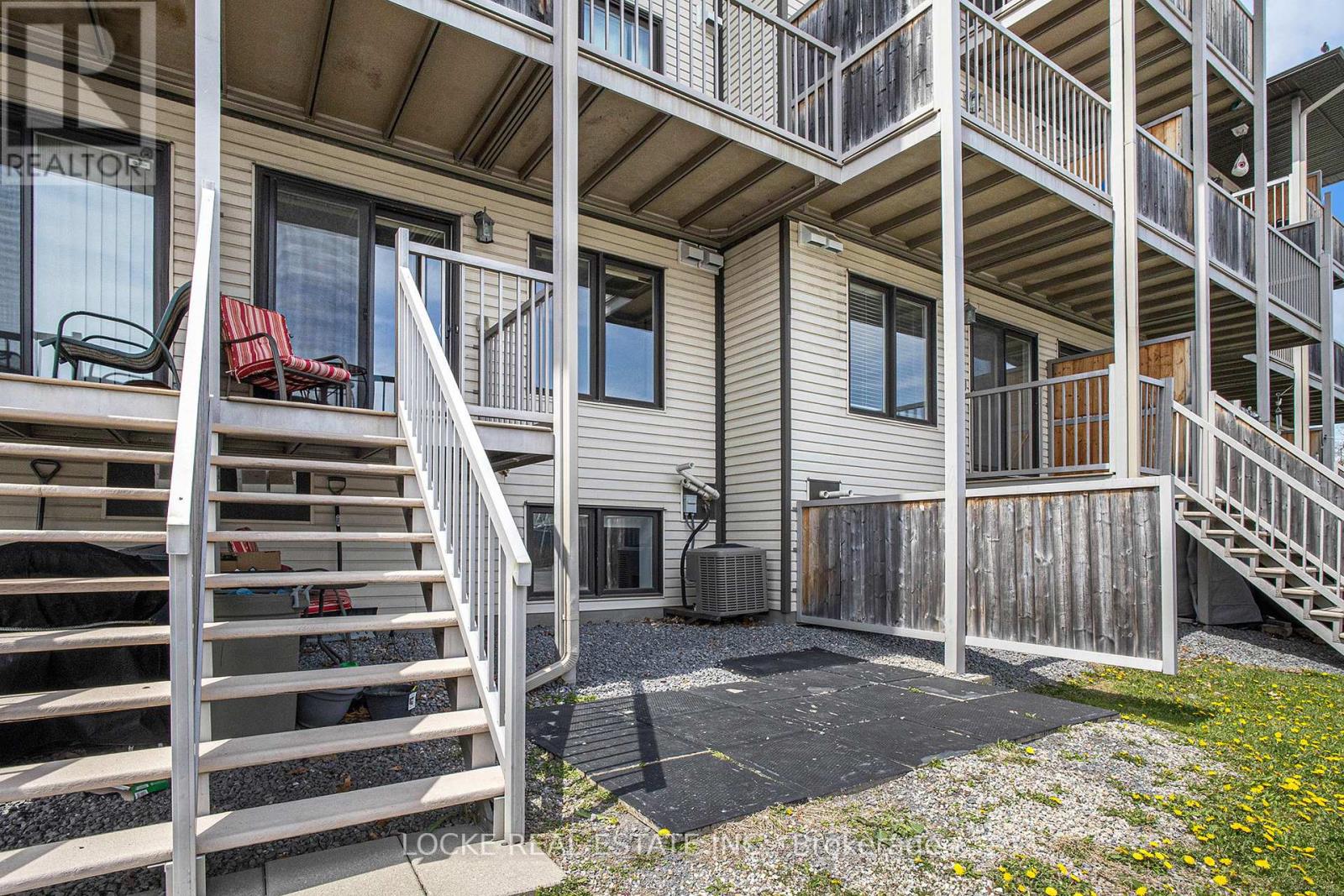 2411 Esprit Drive, Ottawa, Ontario  K4A 0T4 - Photo 30 - X12149204