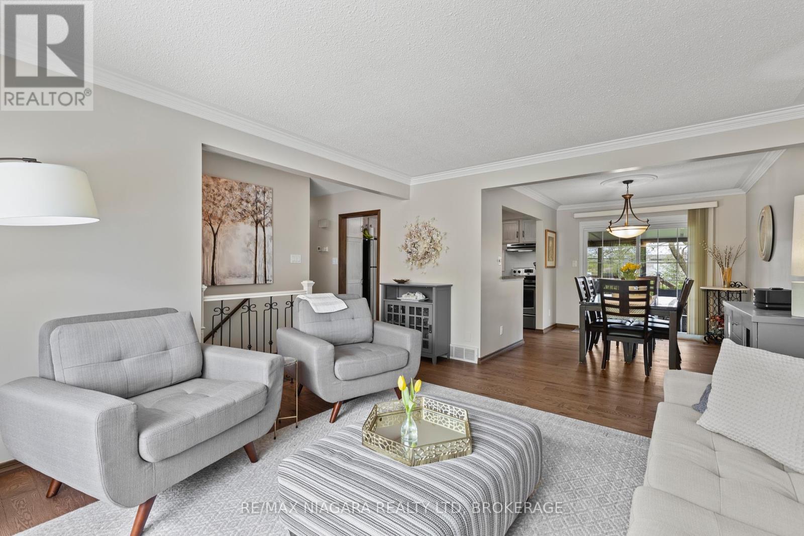 3612 Rapidsview Drive, Niagara Falls, Ontario  L2G 6C4 - Photo 6 - X12149205