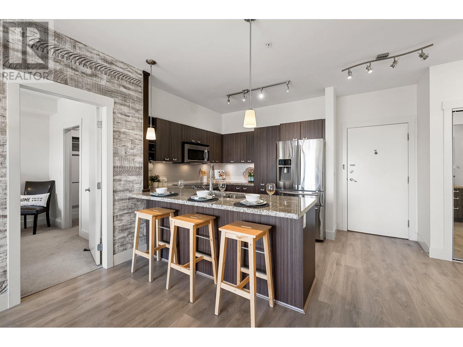106 709 Twelfth Street, New Westminster, British Columbia  V3M 4J7 - Photo 4 - R3003046