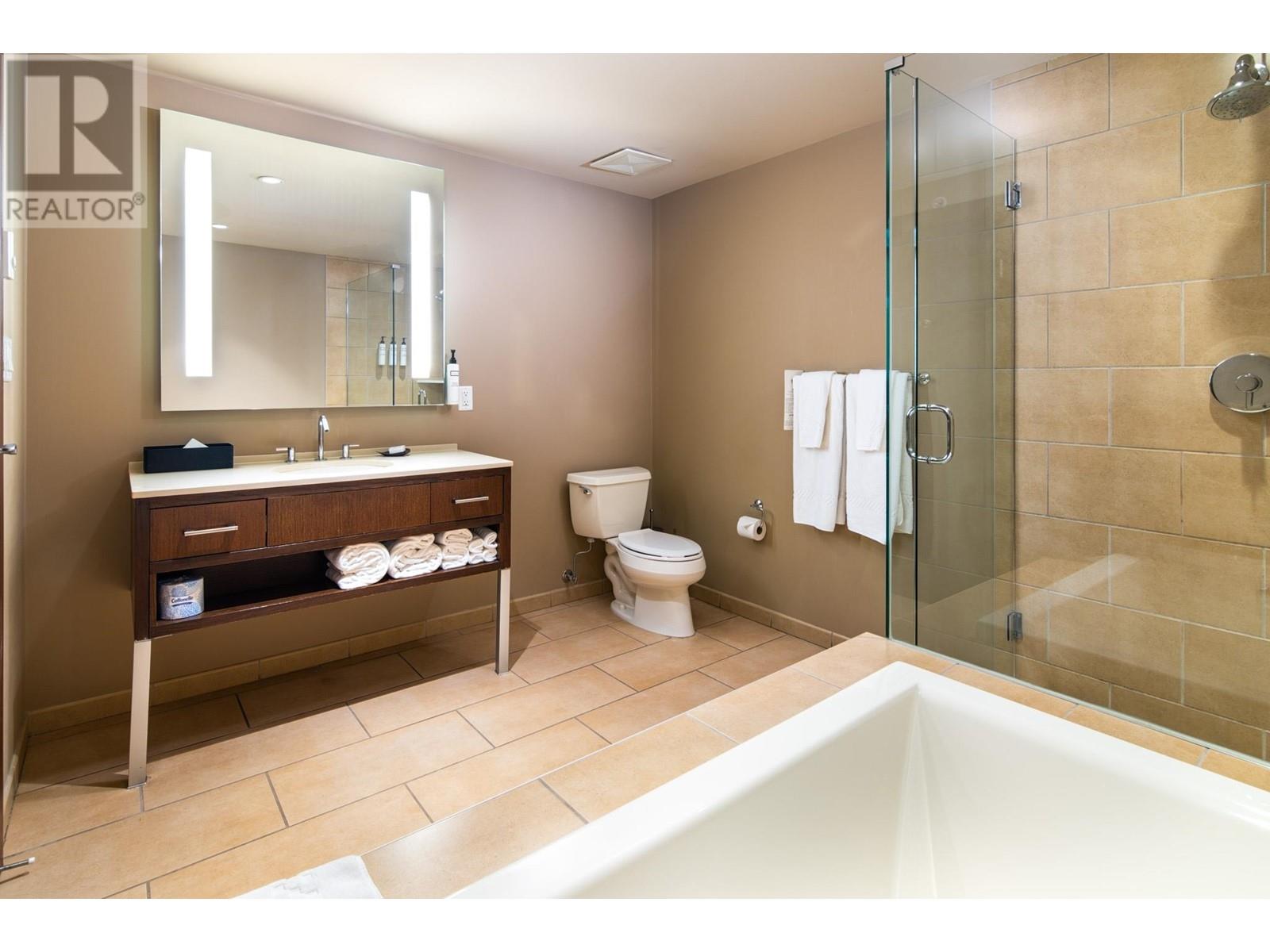413d 2020 London Lane, Whistler, British Columbia  V0N 1B2 - Photo 13 - R3003070