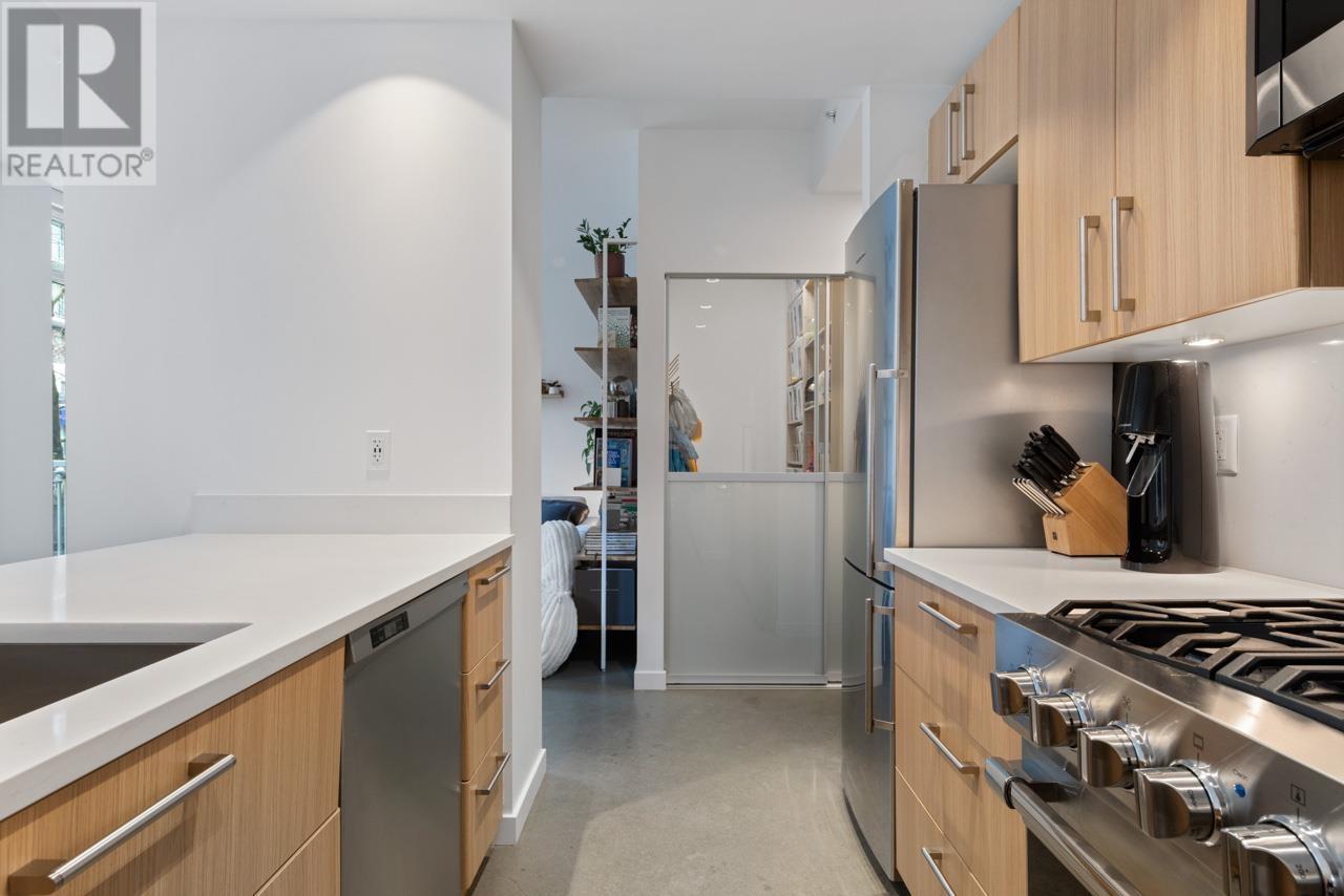 128 W 1st Avenue, Vancouver, British Columbia  V5Y 0H5 - Photo 4 - R3003080