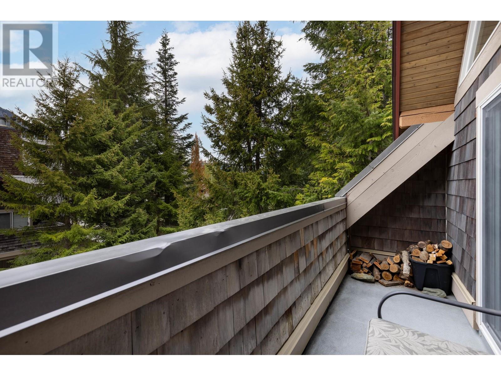 301 2222 Castle Drive, Whistler, British Columbia  V8E 0L7 - Photo 9 - R3003088