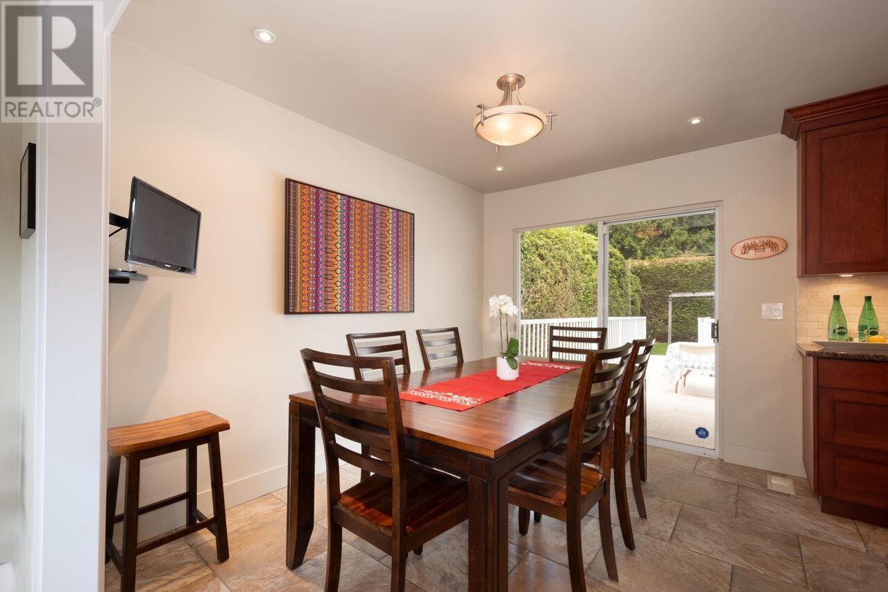521 Chapman Avenue, Coquitlam, British Columbia  V3J 4A1 - Photo 11 - R3003098