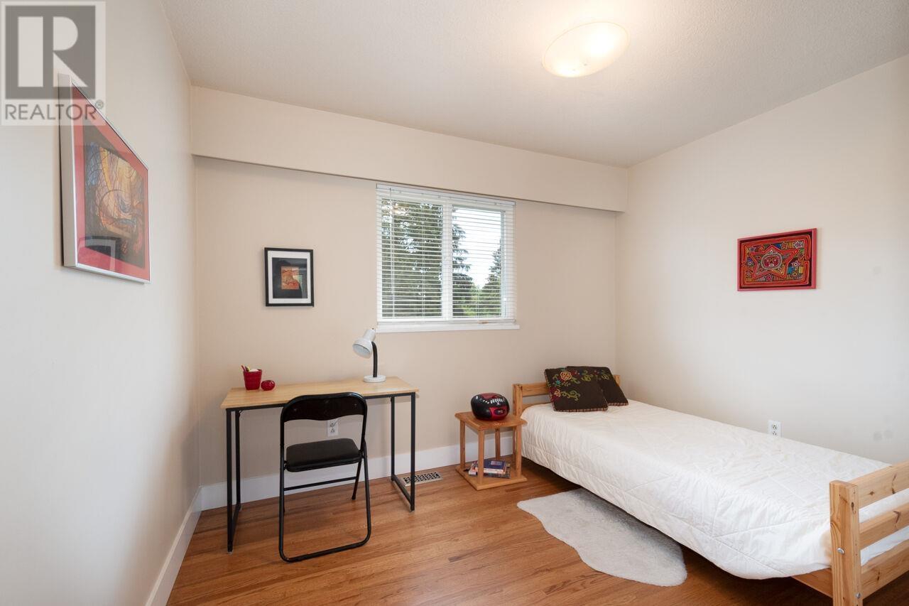 521 Chapman Avenue, Coquitlam, British Columbia  V3J 4A1 - Photo 24 - R3003098