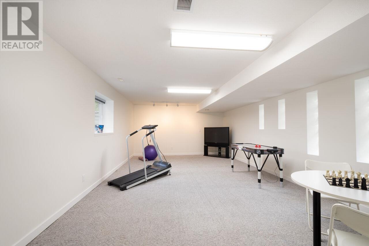 521 Chapman Avenue, Coquitlam, British Columbia  V3J 4A1 - Photo 30 - R3003098