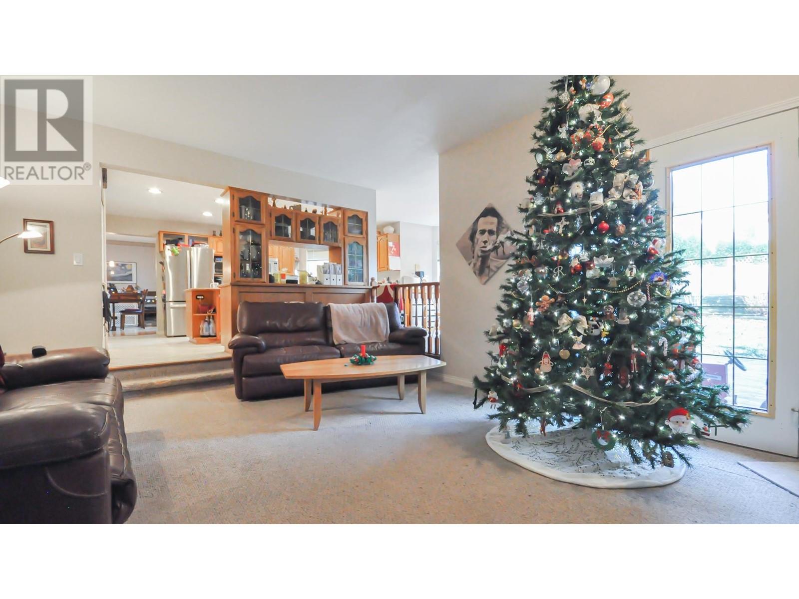2215 Sorrento Drive, Coquitlam, British Columbia  V3K 6H6 - Photo 12 - R3003100