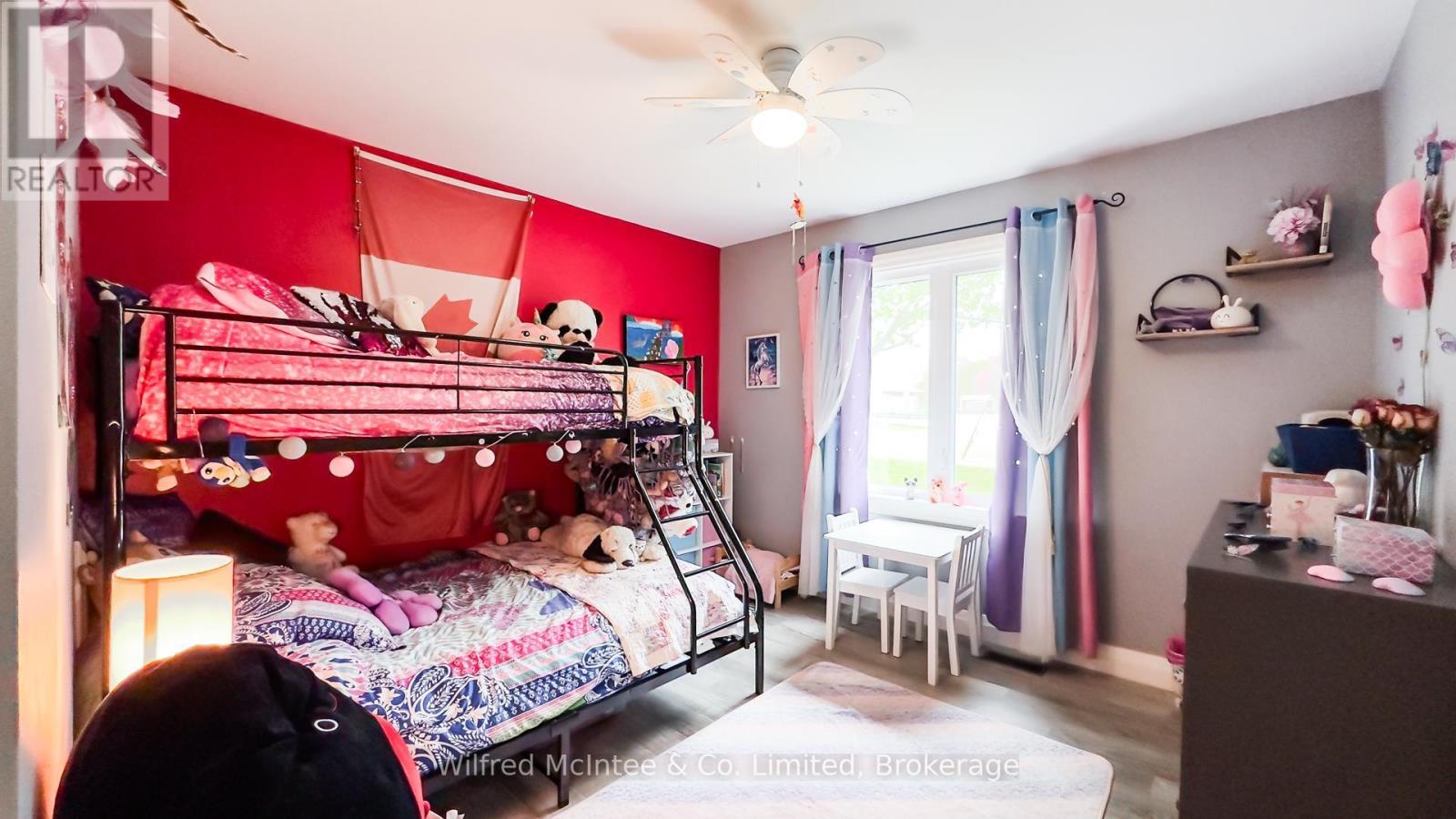 301 Carling Terrace, North Huron, Ontario  N0G 2W0 - Photo 17 - X12149218