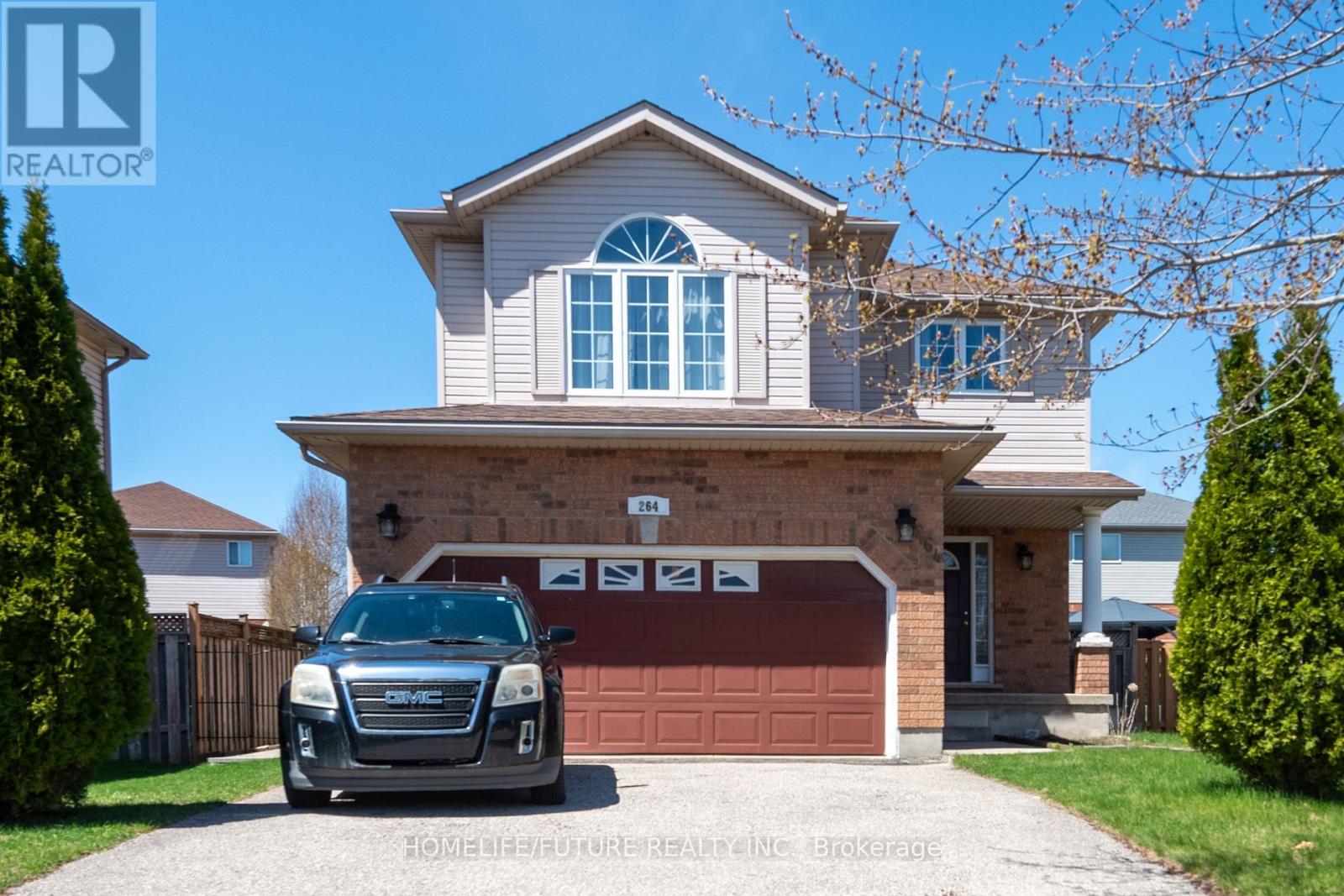 264 Holbeach Court, Waterloo, Ontario  N2J 4Y7 - Photo 1 - X12129056