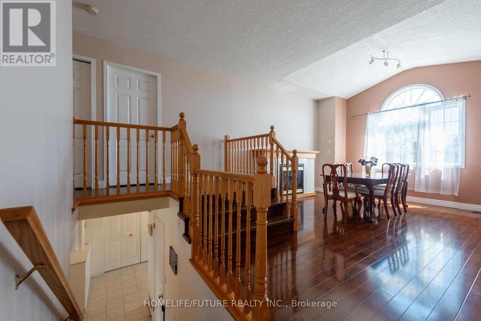 264 Holbeach Court, Waterloo, Ontario  N2J 4Y7 - Photo 25 - X12129056