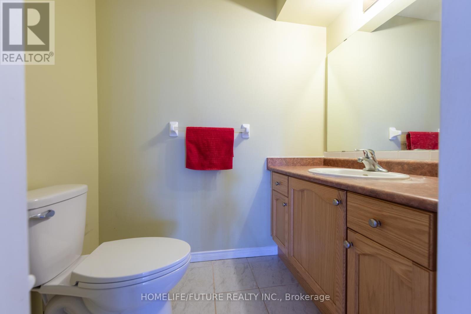264 Holbeach Court, Waterloo, Ontario  N2J 4Y7 - Photo 17 - X12129056