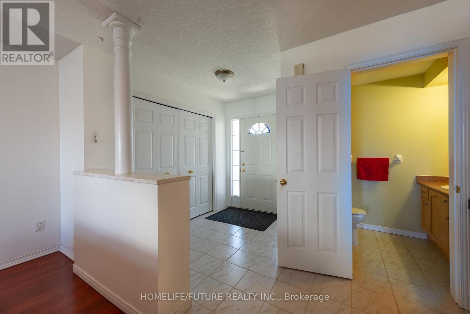 264 Holbeach Court, Waterloo, Ontario  N2J 4Y7 - Photo 12 - X12129056