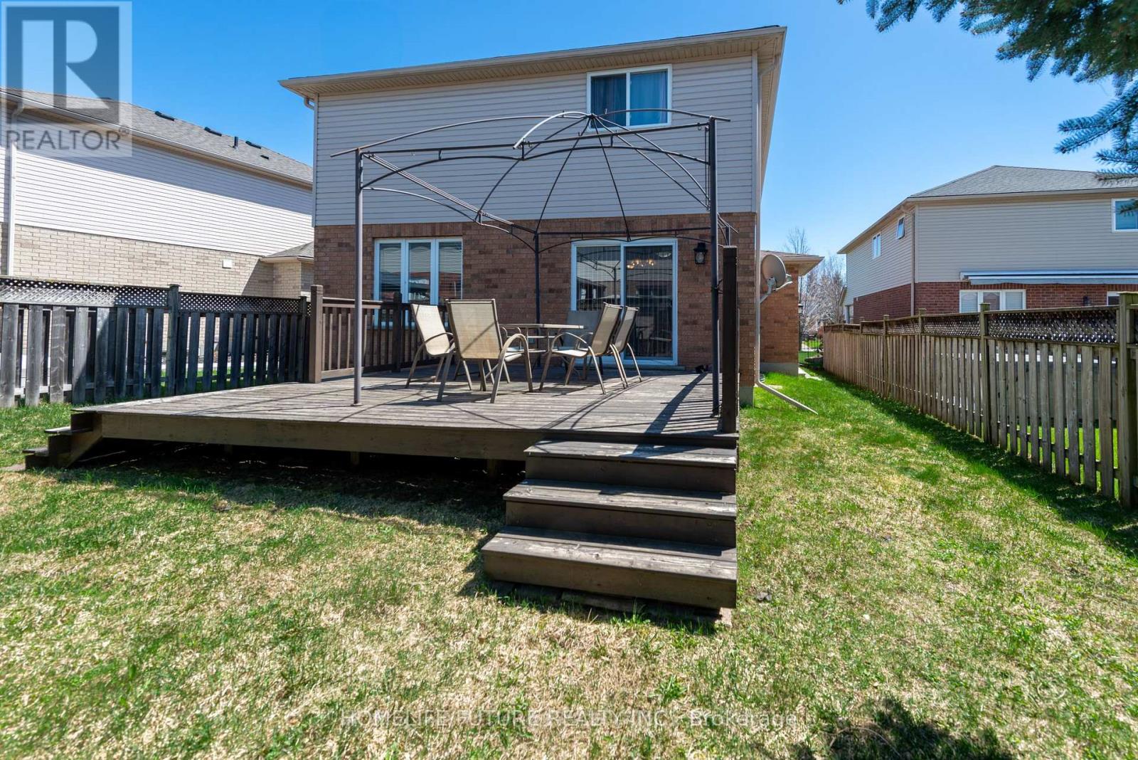 264 Holbeach Court, Waterloo, Ontario  N2J 4Y7 - Photo 22 - X12129056