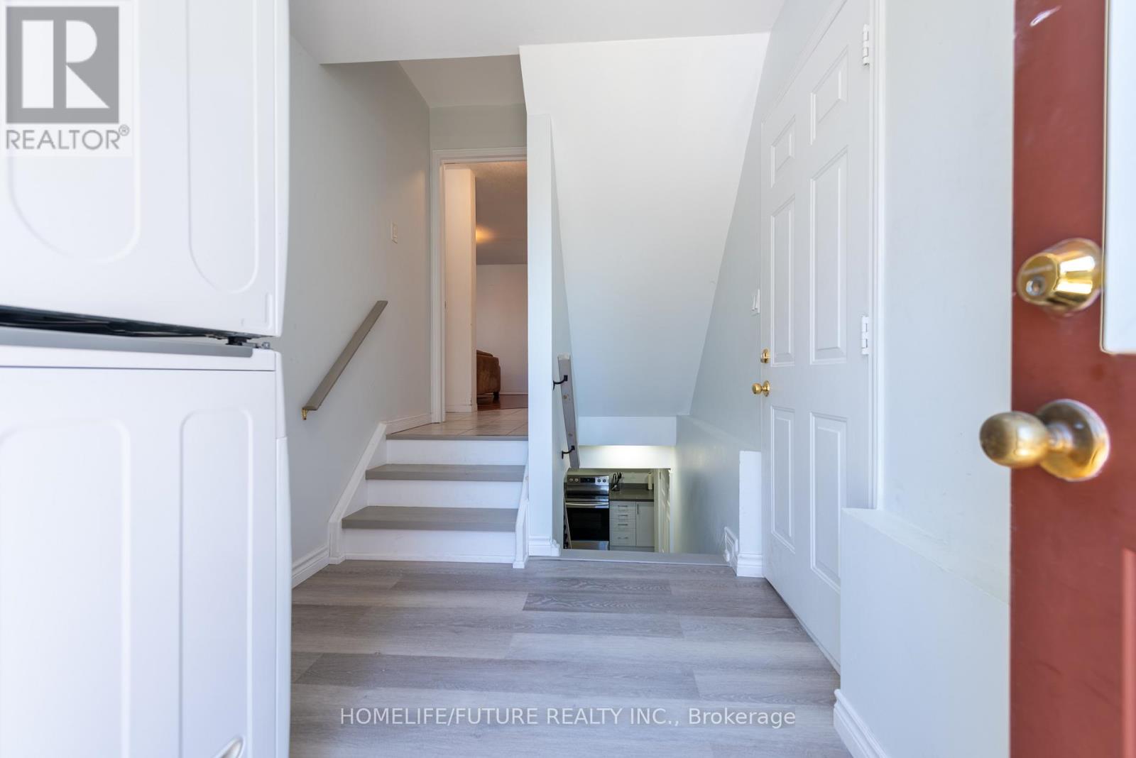 264 Holbeach Court, Waterloo, Ontario  N2J 4Y7 - Photo 24 - X12129056