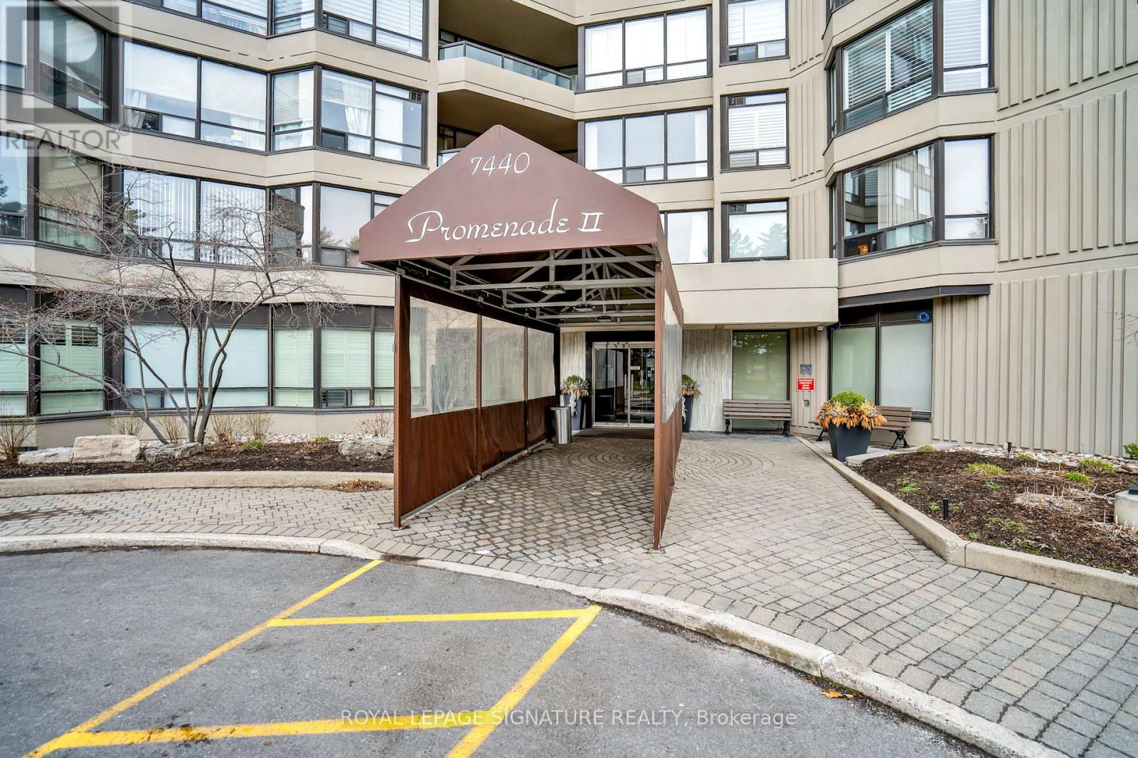 903 - 7440 Bathurst Street, Vaughan, Ontario  L4J 7K8 - Photo 2 - N12149208