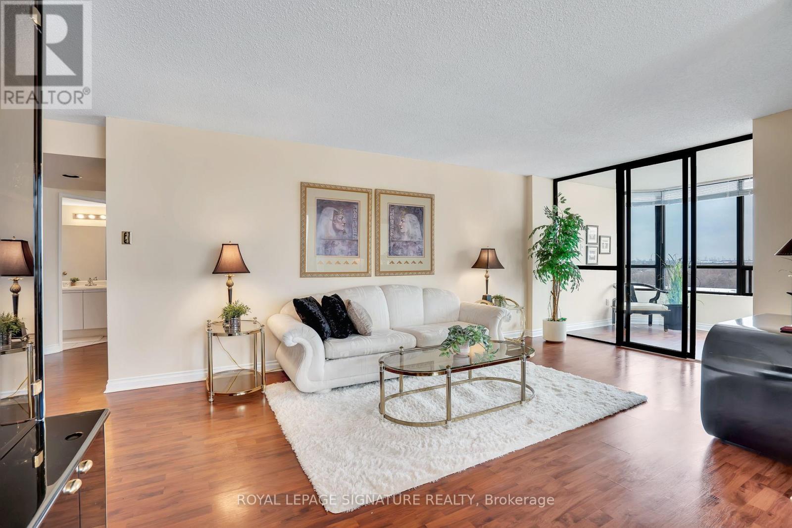903 - 7440 Bathurst Street, Vaughan, Ontario  L4J 7K8 - Photo 3 - N12149208