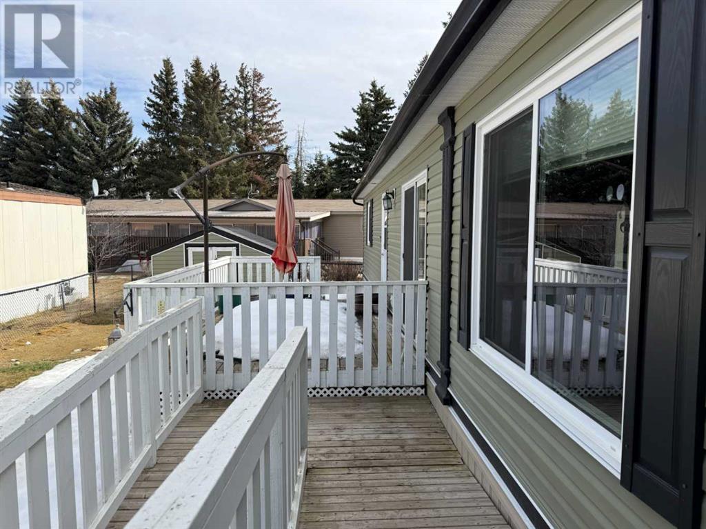 16, 6205 54 Street, Ponoka, Alberta  T4J 1M5 - Photo 12 - A2209801