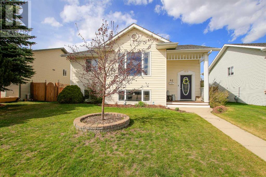 Property at 47 Keith Close image 1