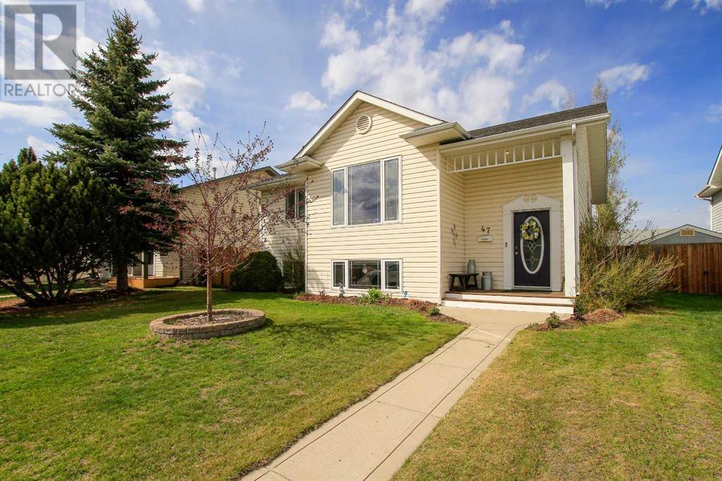 Property at 47 Keith Close image 2
