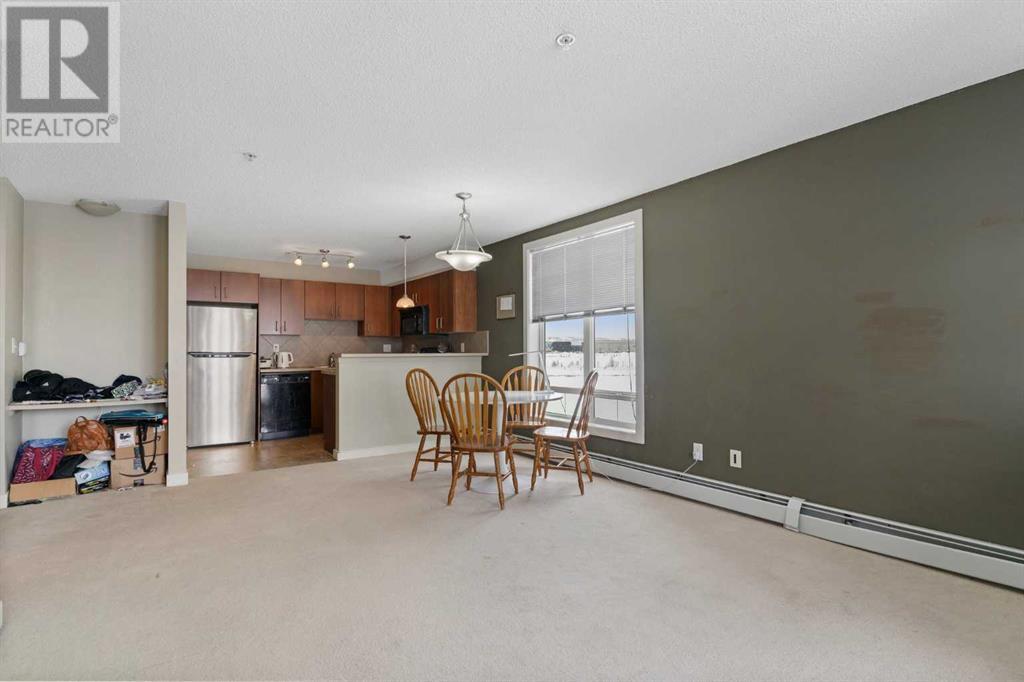 Property at 311, 120 Country Village Circle NE image 3