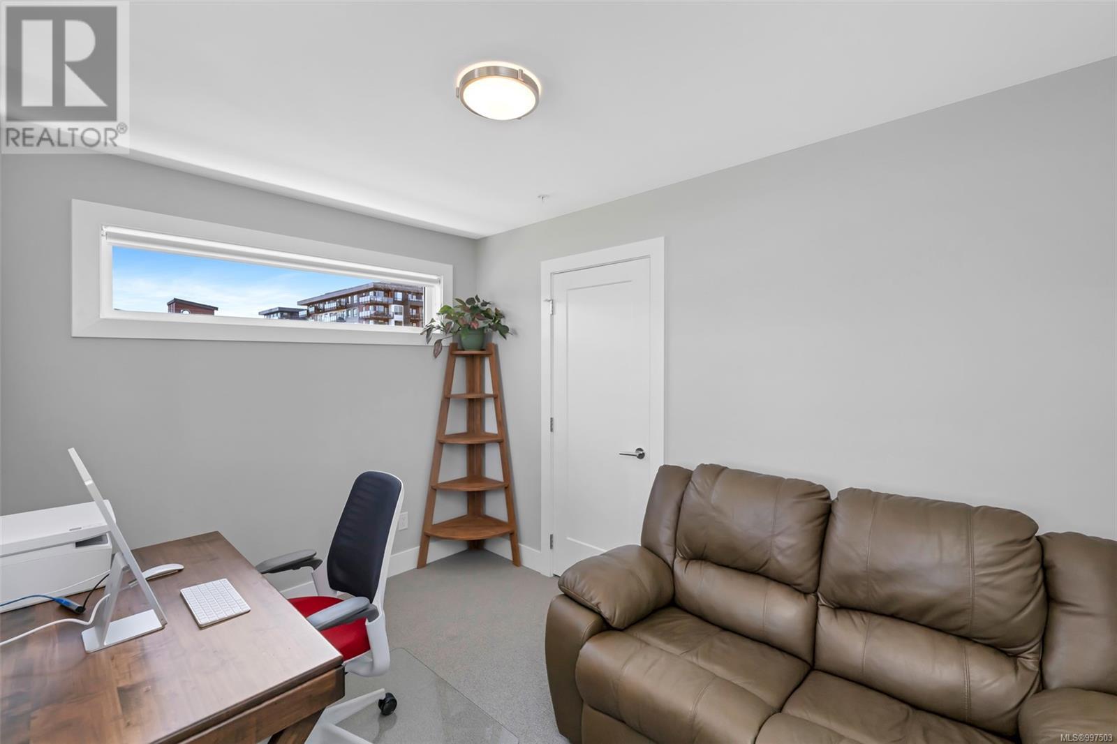 7924 Lochside Dr, Central Saanich, British Columbia  V8M 0B9 - Photo 23 - 997503