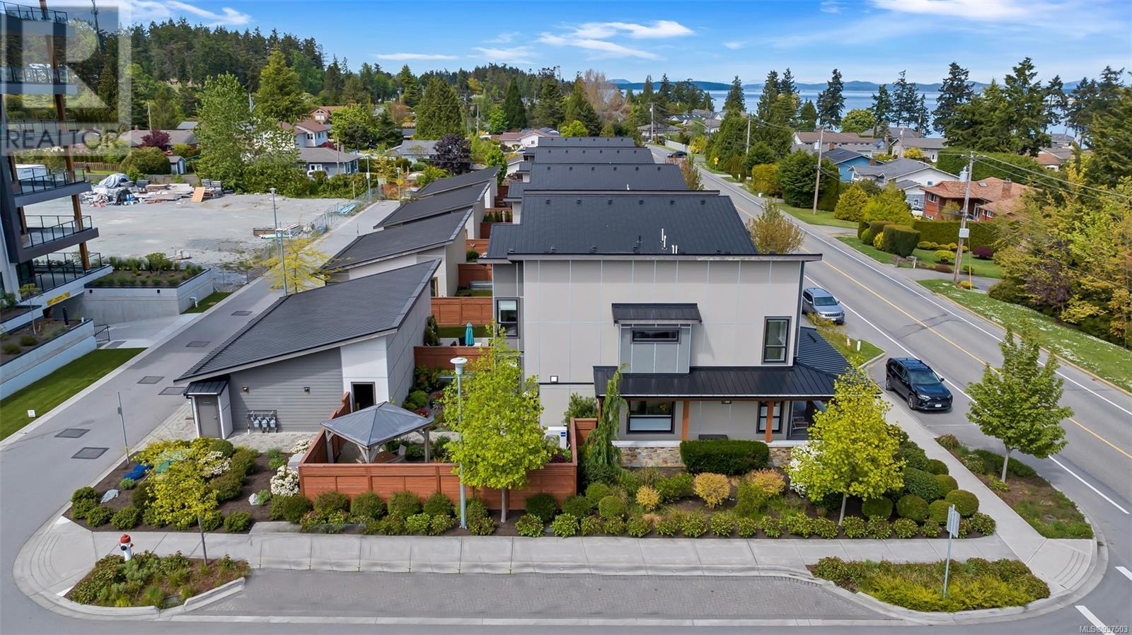 7924 Lochside Dr, Central Saanich, British Columbia  V8M 0B9 - Photo 29 - 997503