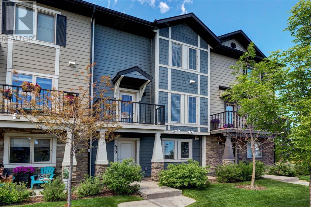 Property at 409 Legacy Boulevard SE image 1