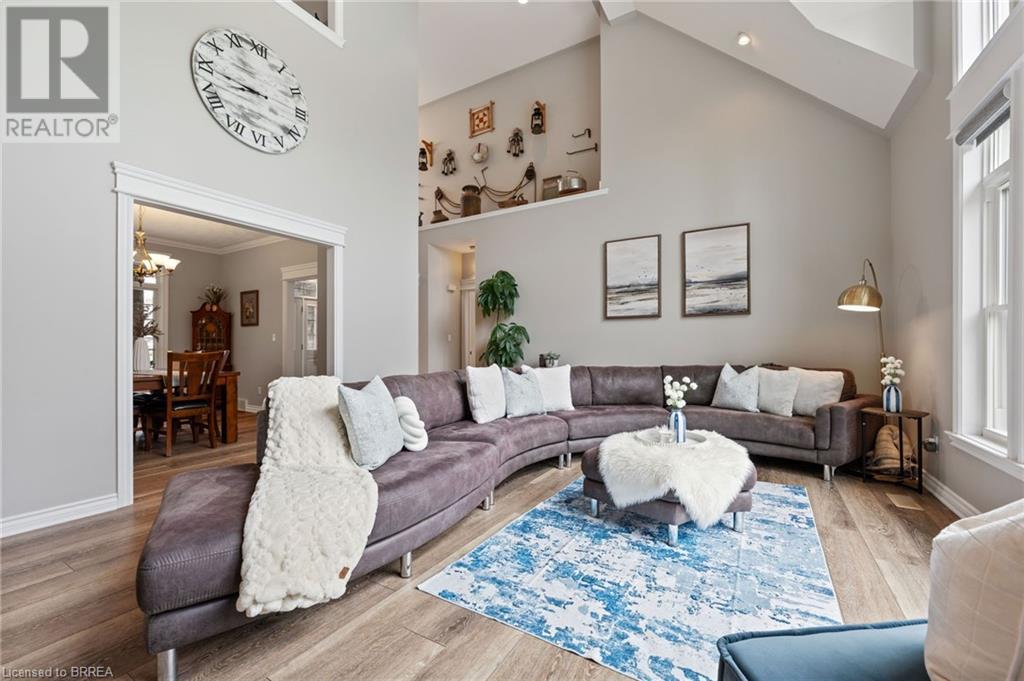Property at 38 SILVER LAKE Drive image 3