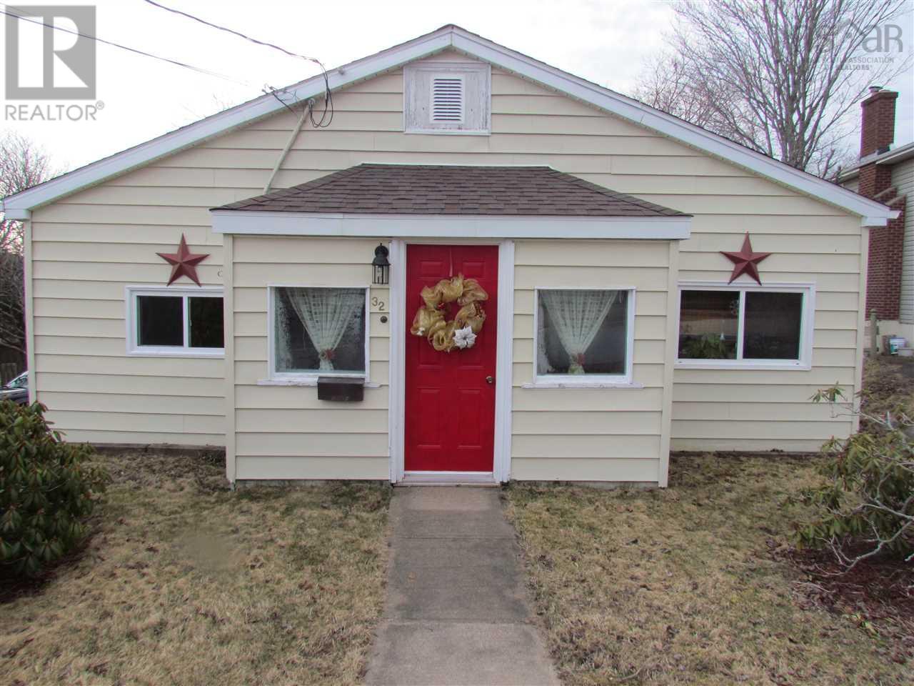 32 Circle Drive, Halifax, Nova Scotia