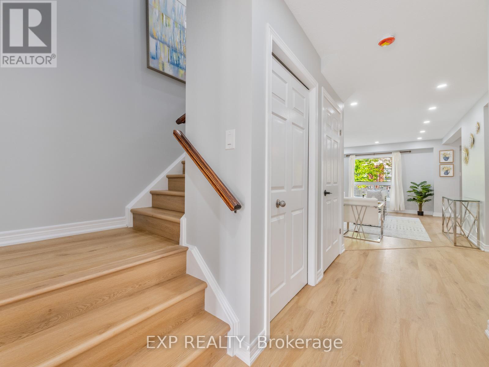Property at 494 DOON DRIVE S image 5