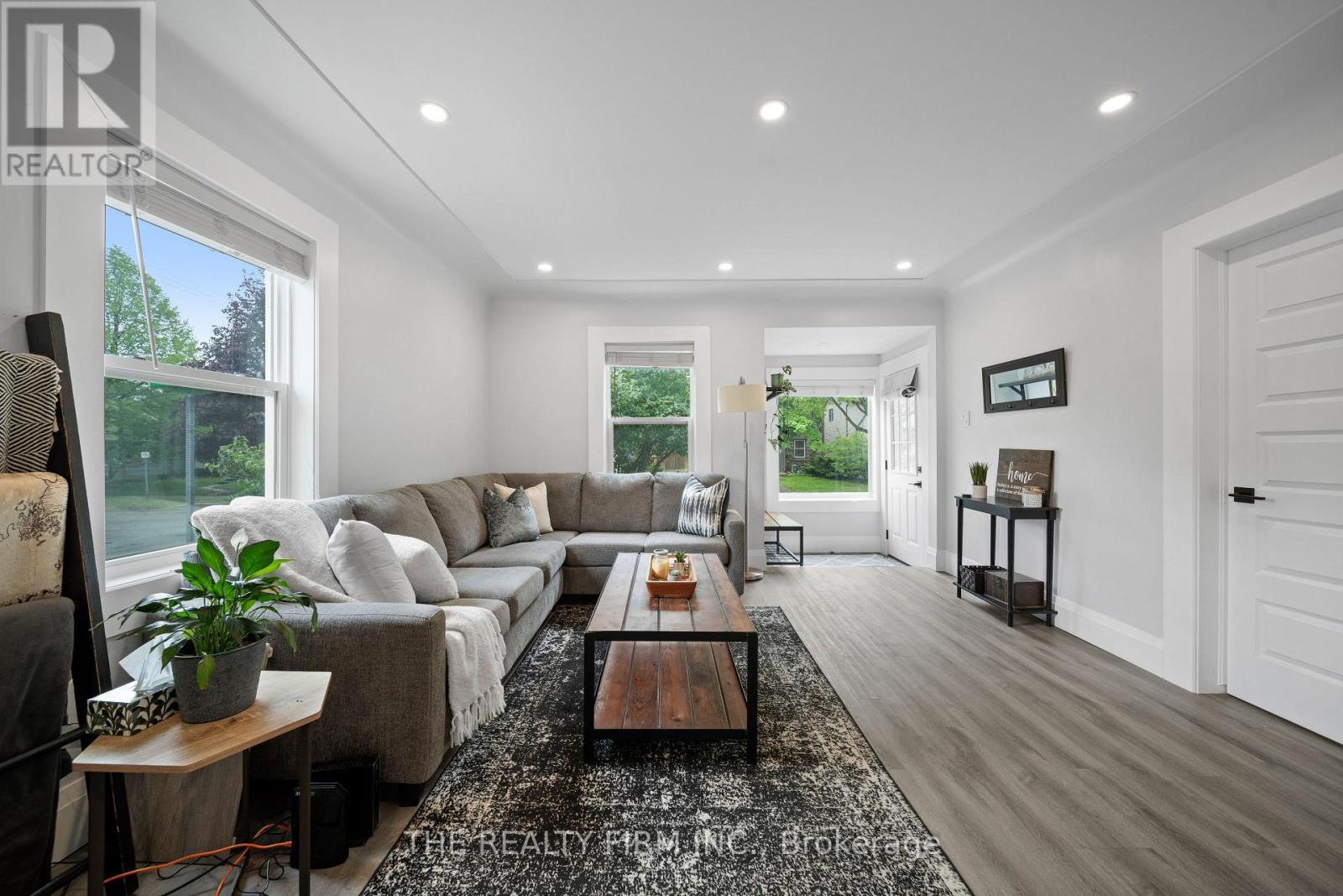 200 Edinburgh Street, London North, Ontario  N6H 1L7 - Photo 8 - X12149256