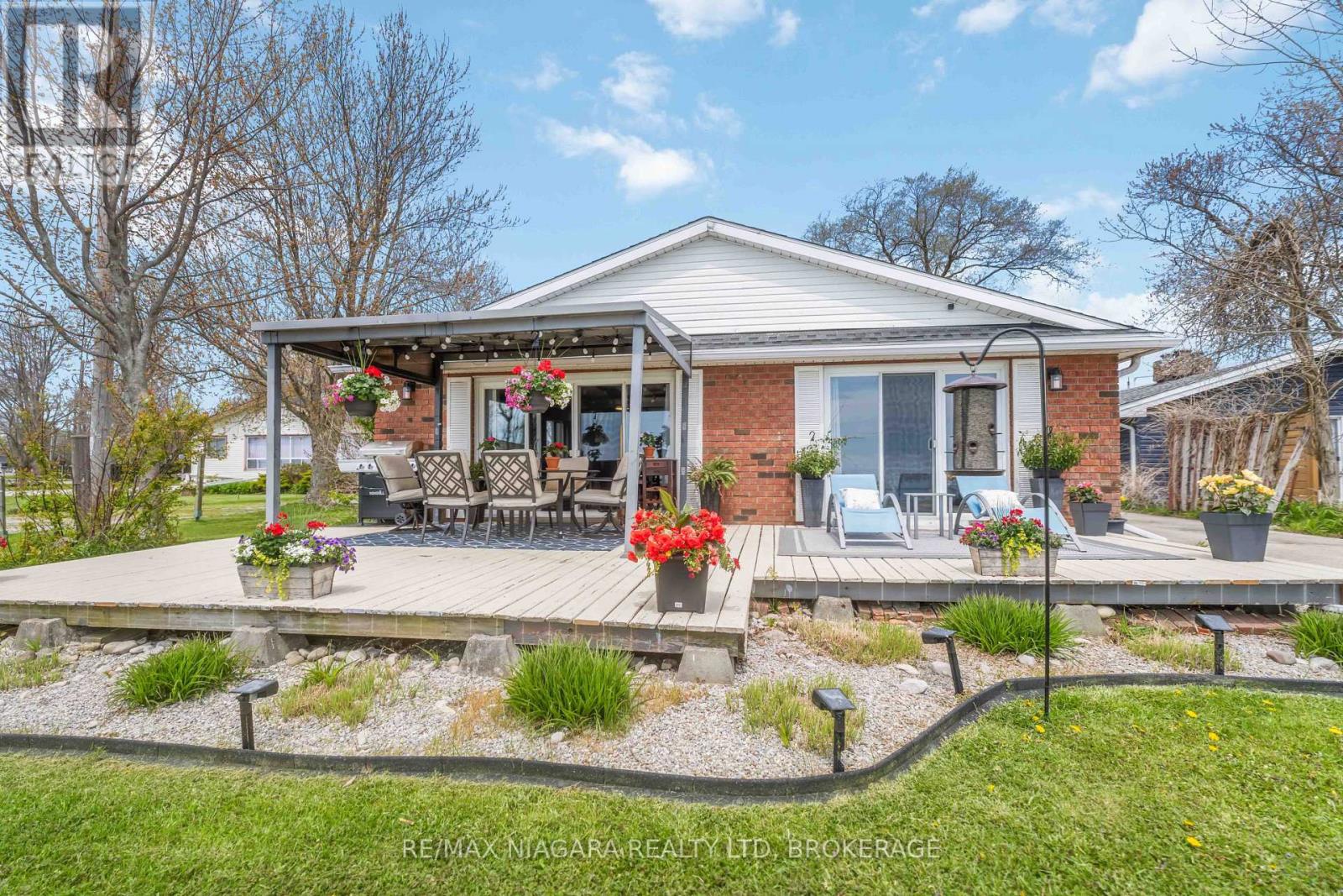 577 Edgewater Place, Haldimand, Ontario  N1A 2W8 - Photo 14 - X12111375
