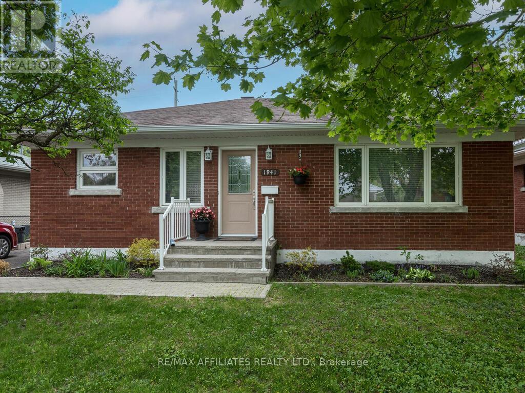 Property at 1941 HAIG DRIVE image 1