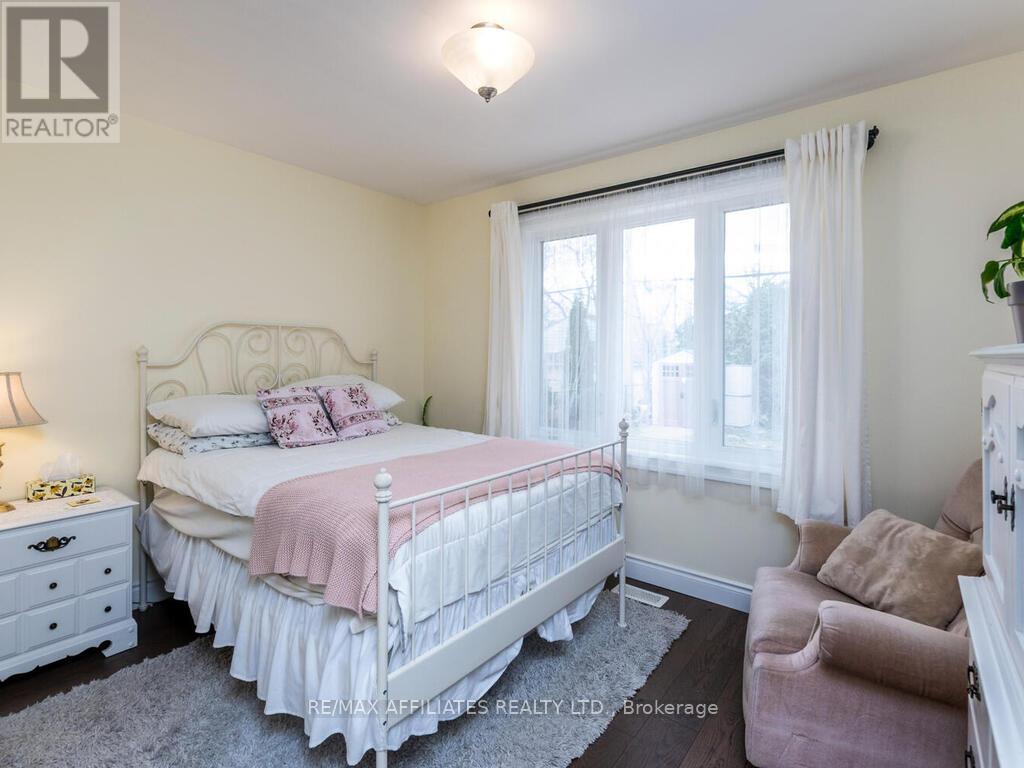 1941 Haig Drive, Ottawa, Ontario  K1G 2J9 - Photo 19 - X12097348