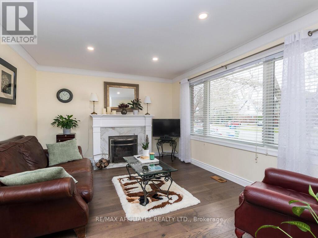 Property at 1941 HAIG DRIVE image 5