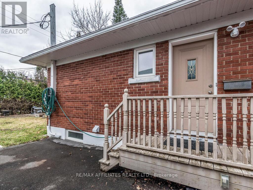 1941 Haig Drive, Ottawa, Ontario  K1G 2J9 - Photo 32 - X12097348