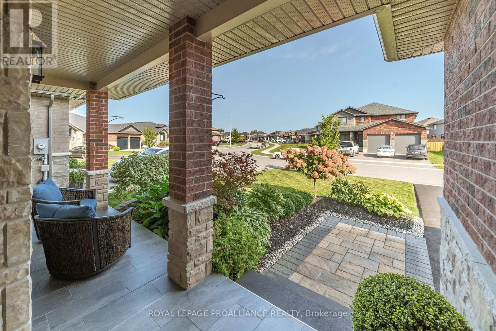 73 Hummingbird Drive, Belleville, Ontario  K8N 0H2 - Photo 3 - X12149224
