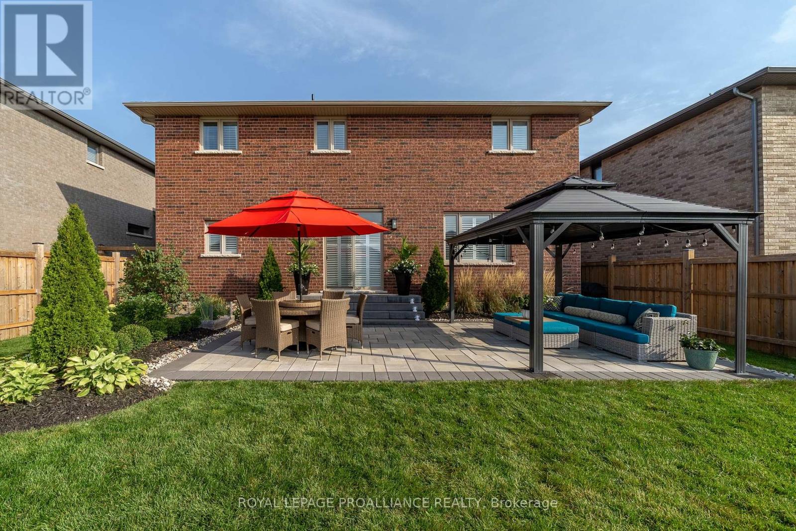 73 Hummingbird Drive, Belleville (Thurlow Ward), Ontario  K8N 0H2 - Photo 41 - X12149224
