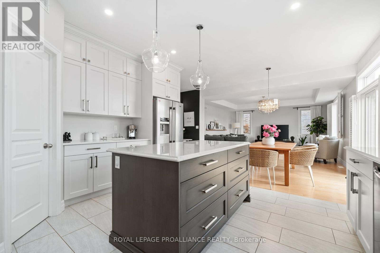 73 Hummingbird Drive, Belleville, Ontario  K8N 0H2 - Photo 9 - X12149224