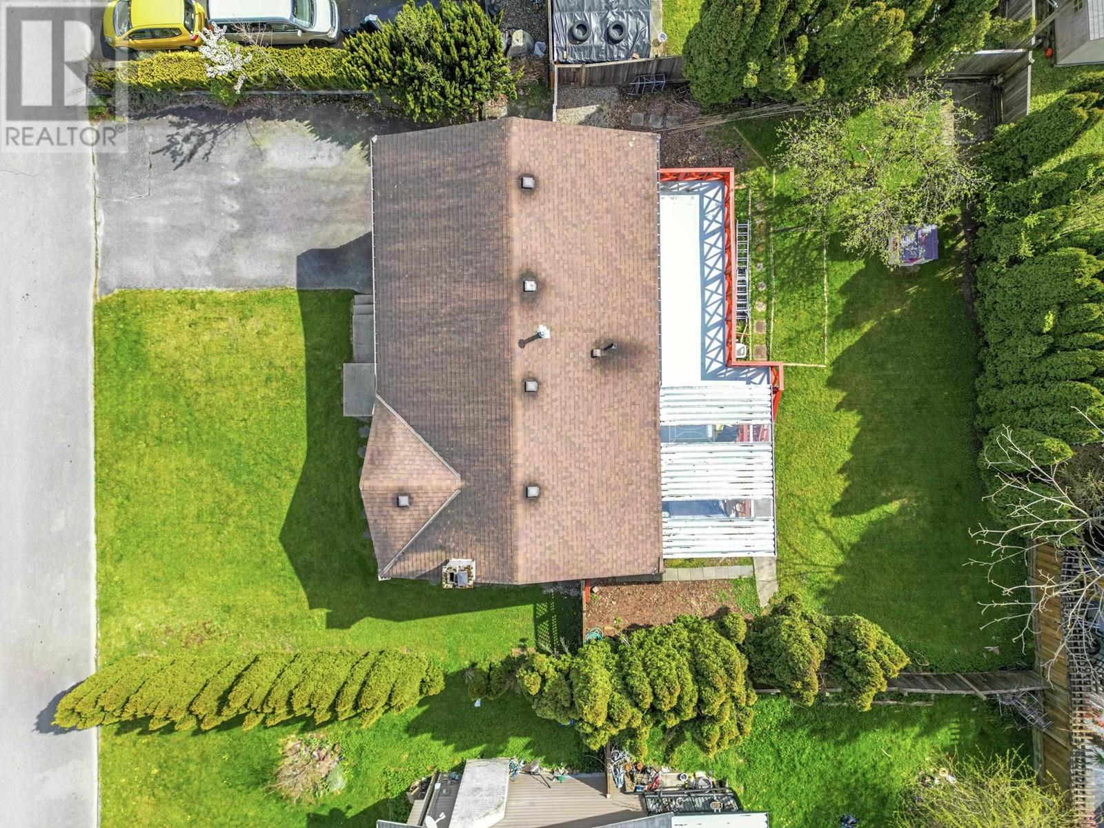 22970 Storey Avenue, Maple Ridge, British Columbia  V2X 3W1 - Photo 9 - R2969829